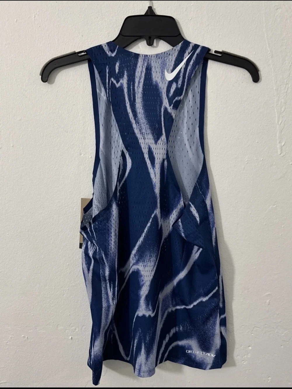 Nike Dri-FIT ADV AeroSwift Running Singlet HV2643-492 Men’s Size Small